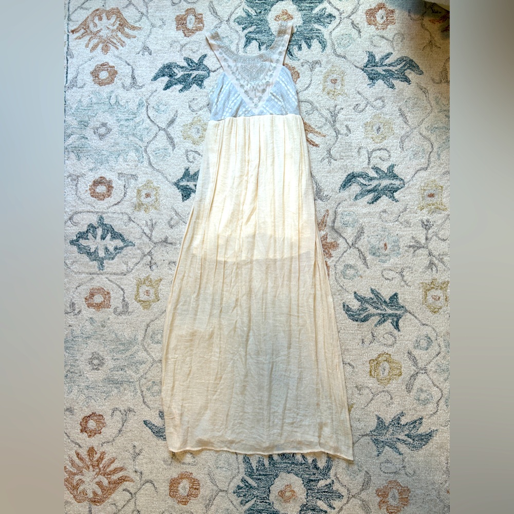 Flying Tomato size medium embroidered Maxi dress